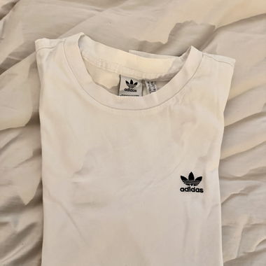 T-shirt adidas 