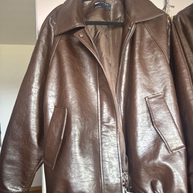 Braune Lederjacke