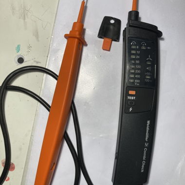 Strumento di misurazione elettrico