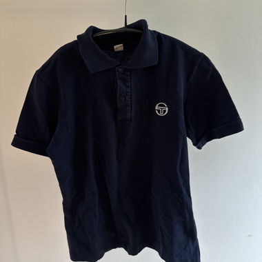 Dunkelblaues Sergio-Tacchini-Poloshirt