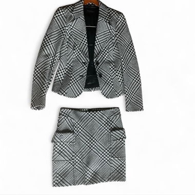 Black and white Strenesse two-piece set