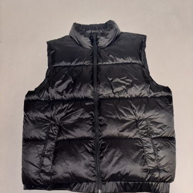 Sleeveless jacket