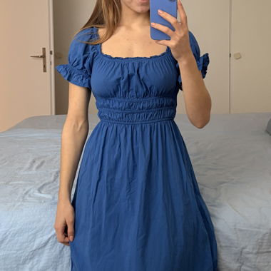 Blaues Kleid