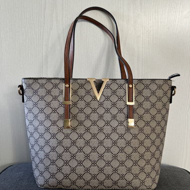 Sac cabas à monogramme