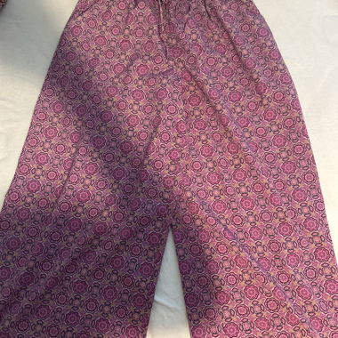 Pantalon large imprimé rose