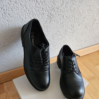 Derbies noires