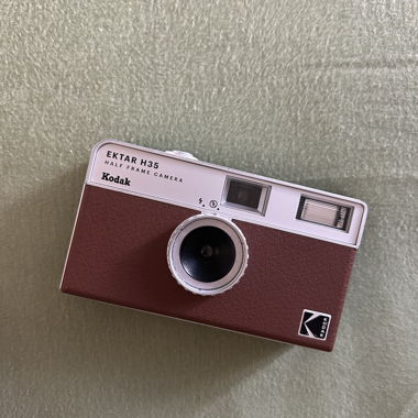ektar h35 macchina fotografica analogica