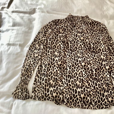 H&M print shirt 