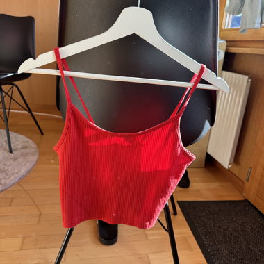 Red crop top