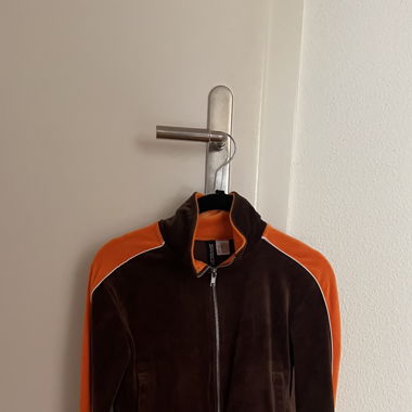 sporty velvet zip-up