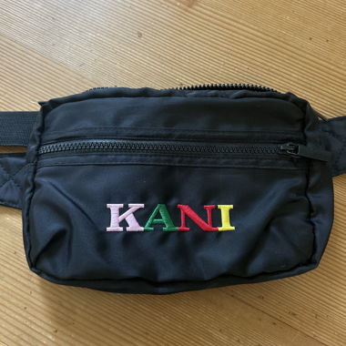 Karl Kani Bauchtasche