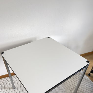 USM Haller Tisch Perlgrau 