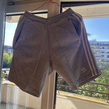 Pantaloncini Adidas grigi