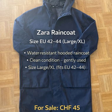 Impermeabile con cappuccio Zara blu navy EU 42–44