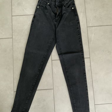 Jeans noirs taille haute