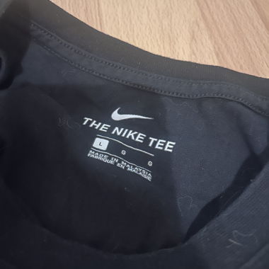 Black Nike T-Shirt, Size L