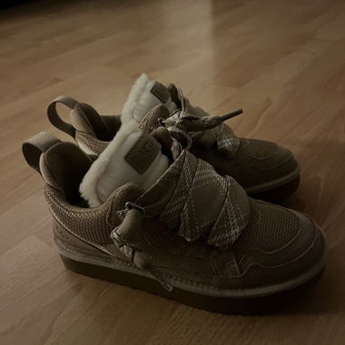 UGG Lowmel