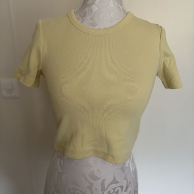 T-shirt côtelé jaune