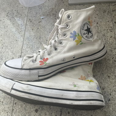 Convers geblümt 