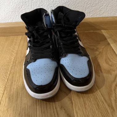 Nike Air Jordan High-Top Sneaker
