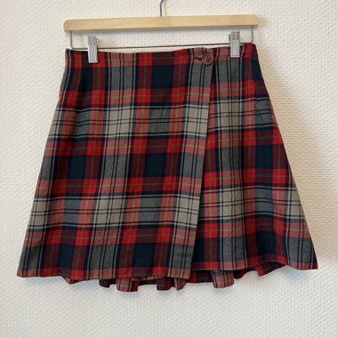 Wool skirt 