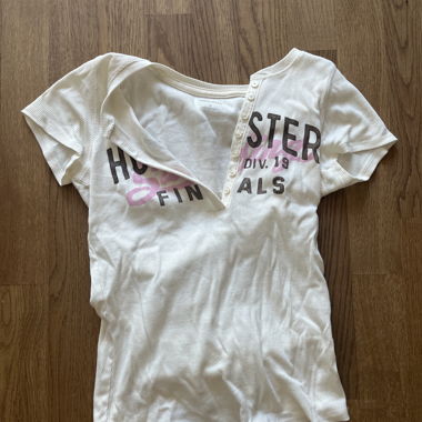 White ribbed T-shirt