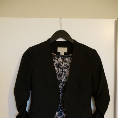 Schwarzer Blazer 