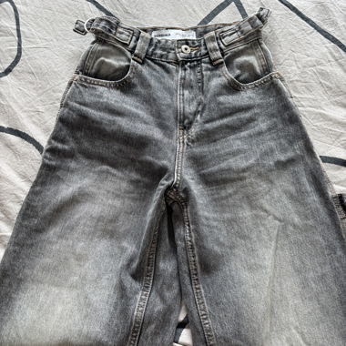 Bershka Carpenter-Jeans grau Grösse EUR 32