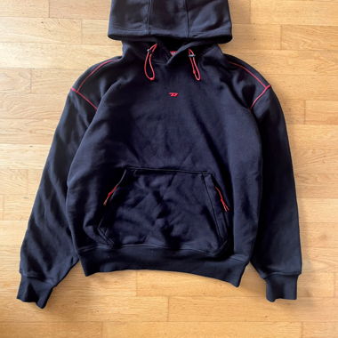 DIESEL Hoodie mit roten Akzenten