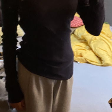 Brandy Melville Off-Shoulder pullover
