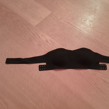 Trägerfreier BH schwarz