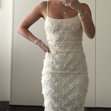 Beiges Blumenkleid