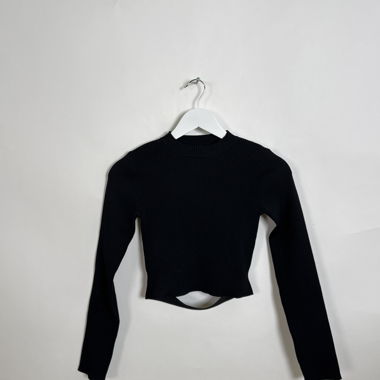 Maglione crop nero a coste