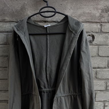 Dünne Jacke