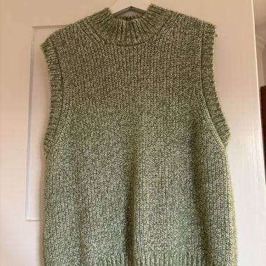 Green Knitted Sleeveless Vest