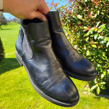 Schwarze Halbschuhe 