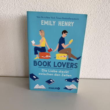 Book Lovers di Emily Henry