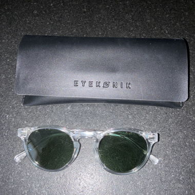 Lunettes de soleil EYEKONIK
