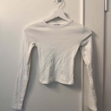 Bershka White Long Sleeve Top