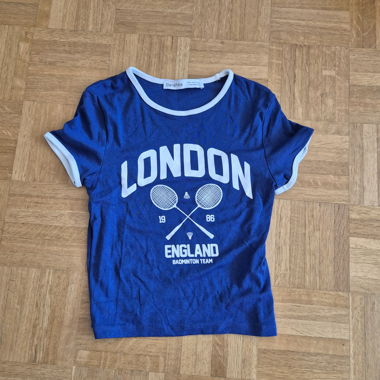 London badminton mini T de Bershka