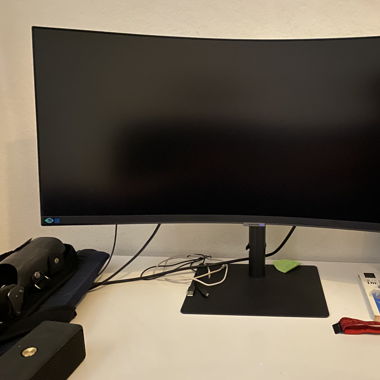 Samsung Curved Monitor (PS4 Pro)