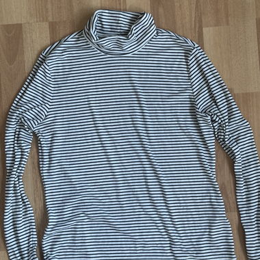 Pull à col roulé rayé