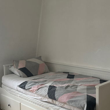 Ikea Bett