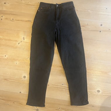Black Jeans