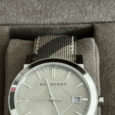 Burberry Damenuhr