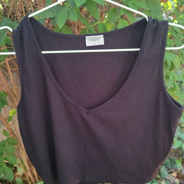Schwarzes Crop-Top