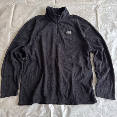 Dark Grey T. North Face fleece quarter zip top
