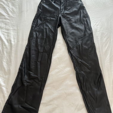 Pantaloni neri effetto pelle