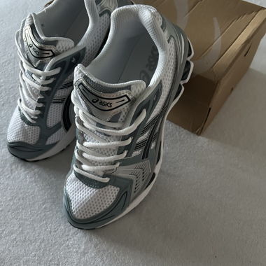 Kayano 14 floyd grey