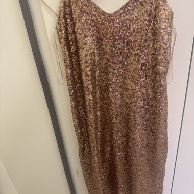 Abito paillettes oro rosa